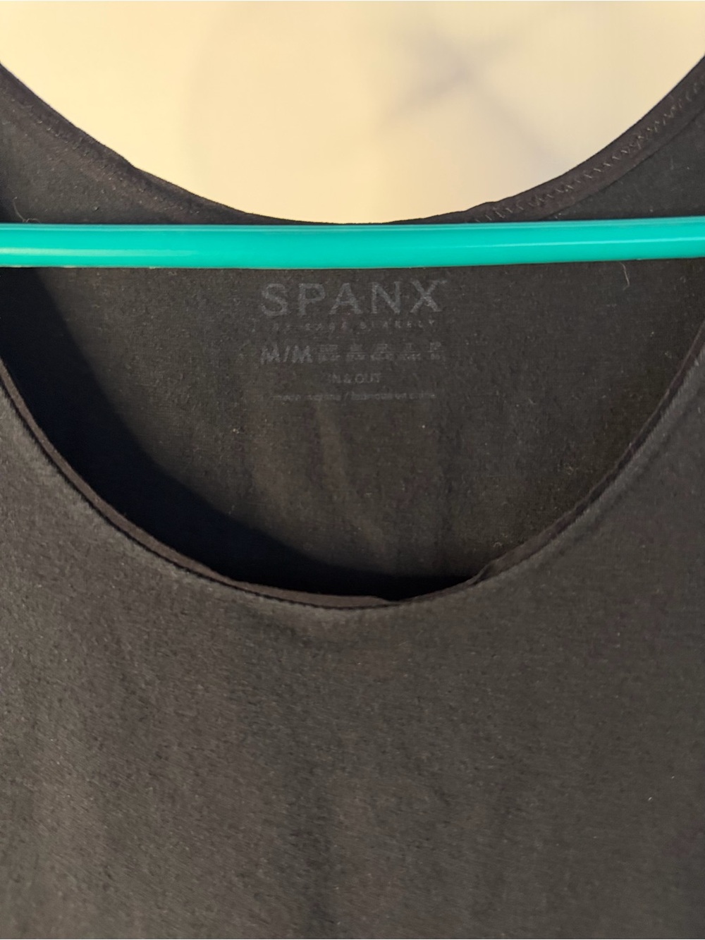 SPANX Black Scoop Neck Shaping Tank Top - Picture 2 of 3